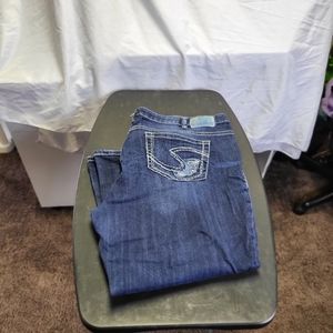 Maurices crop jeans
